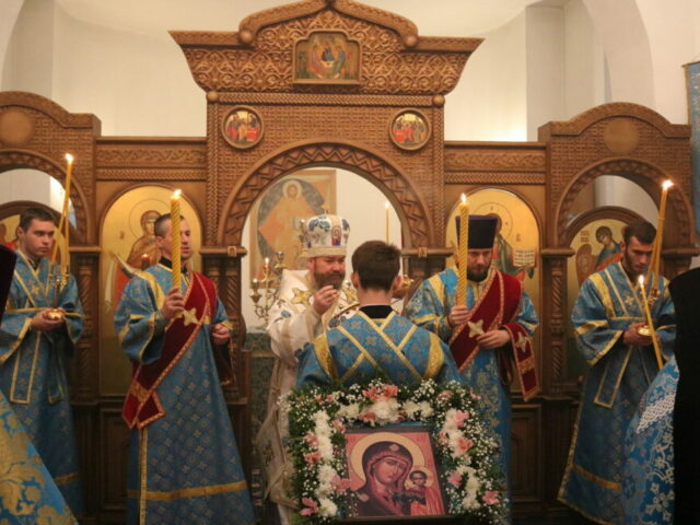 Всенощное бдение в канун праздника Казанской иконы Божией Матери
