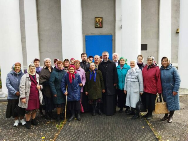 В Свято-Михайловском храме села Осколец прошло Приходское собрание