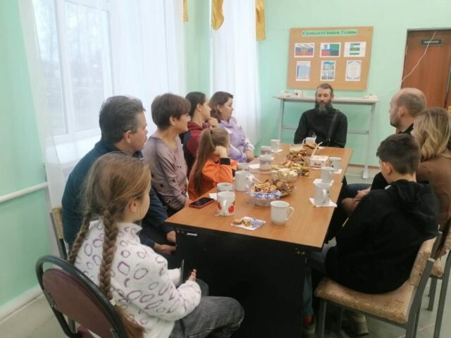 В Прелестненском ДК состоялся разговор о добре