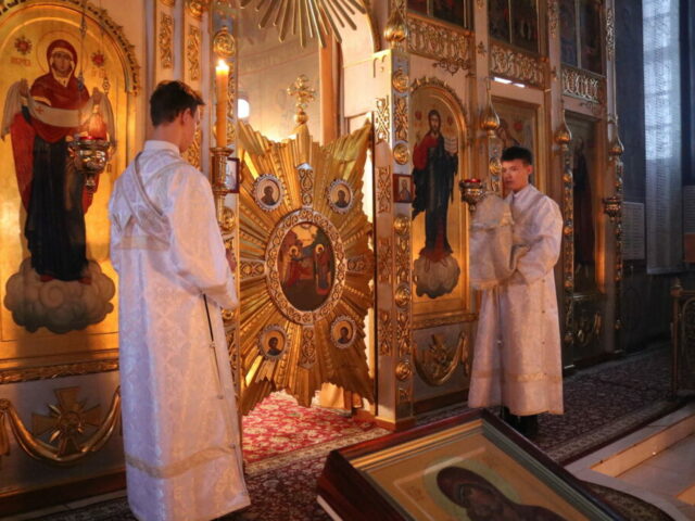 В навечерие Богоявления епископ Софроний совершил Литургию в поселке Прохоровка