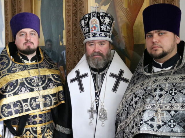 Архиерейское богослужение в Великий понедельник