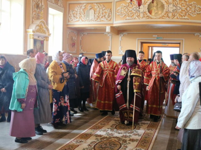 Архиерейское богослужение в Борисовском Богородице-Тихвинском женском монастыре