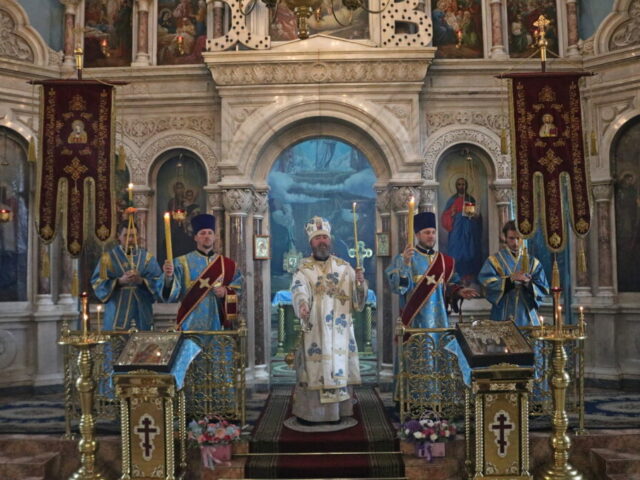 Всенощное бдение в канун дня празднования Тихвинской иконы Божией Матери