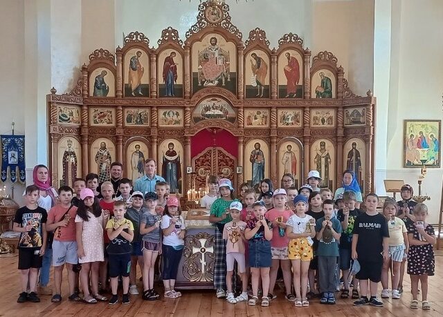 Школьники посетили храм в п. Томаровка