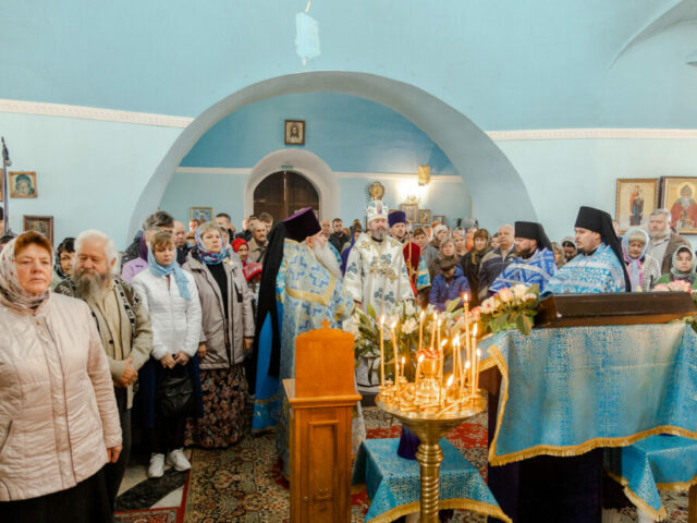 Архиерейское богослужение в праздник Покрова Пресвятой Богородицы