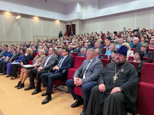 В Губкинском городском округе состоялась 14 сессия Совета депутатов 4 — го созыва