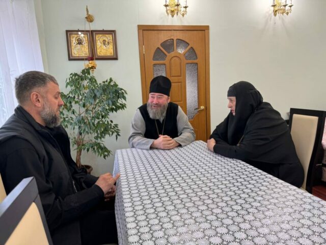 Епископ Софроний провел рабочее совещание по оказанию помощи пострадавшим жителям приграничных районов
