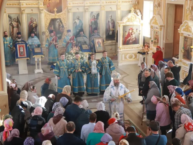 В праздник Благовещения Пресвятой Богородицы епископ Софроний совершил Литургию в Борисовском женском монастыре