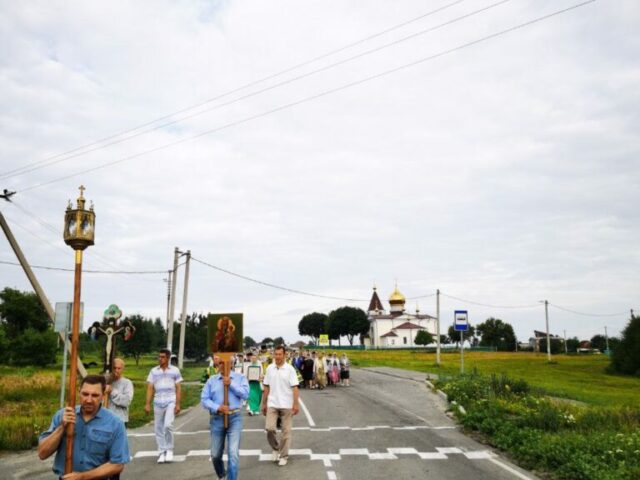 Праздник Святой Троицы в селе Теплый Колодезь