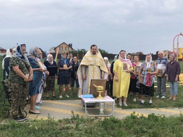 Крестный ход в с. Ворскла  Яковлевского городского округа