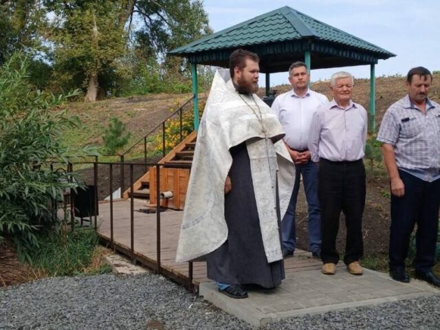 Торжественное открытие родника в Чуево