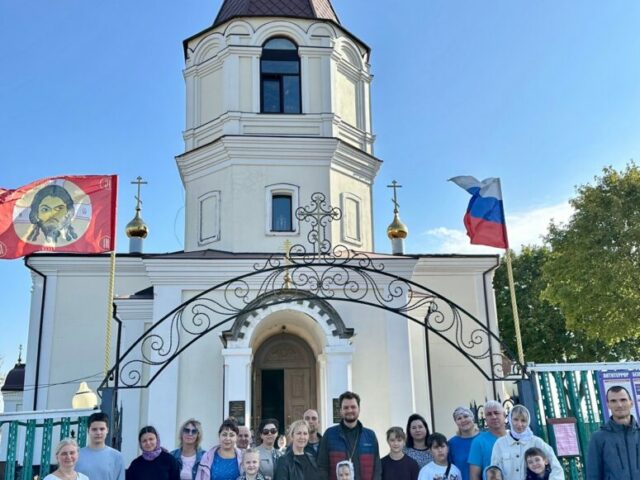 Паломническая поездка в Свято -Троицкий Холковский мужской монастырь