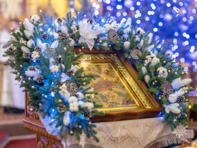Рождественские богослужения совершены в храмах города Губкина