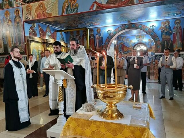 Участники врачебной конференции посетили храм в г. Строитель