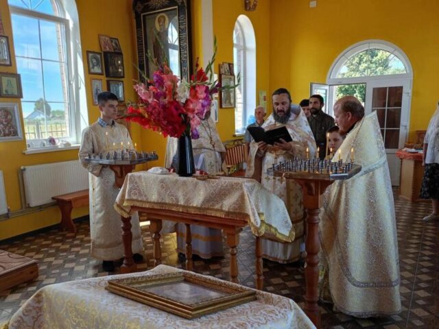 Престольный праздник в храме святителя Тихона Задонского села Лаптевка