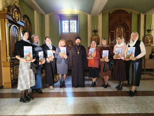Поздравление педагогов Воскресной школы